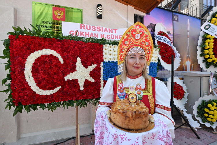 Rusya'nın Antalya Başkonsolosluğu'nun yeni hizmet binası açıldı