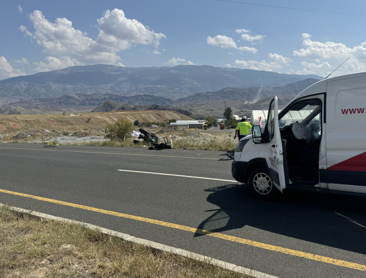 Erzurum'da minibüs ile ATV çarpıştı: 1 ölü, 1 yaralı