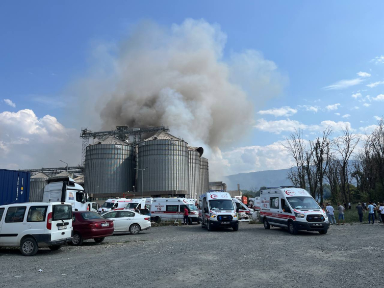 Sakarya'da fabrikada patlama: 25 yaralı