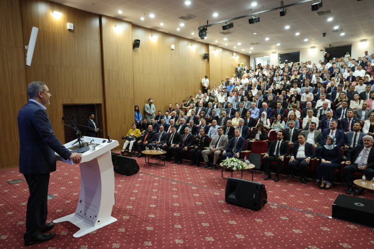 Bakan Fidan, Manisa'da ziyaretlerde bulundu