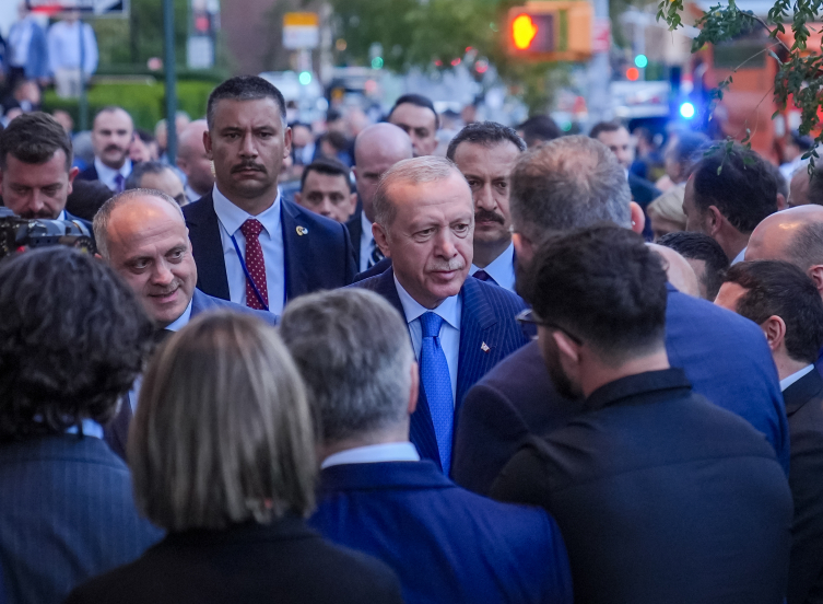 Cumhurbaşkanı Erdoğan, ABD'de sevgi gösterileriyle karşılandı