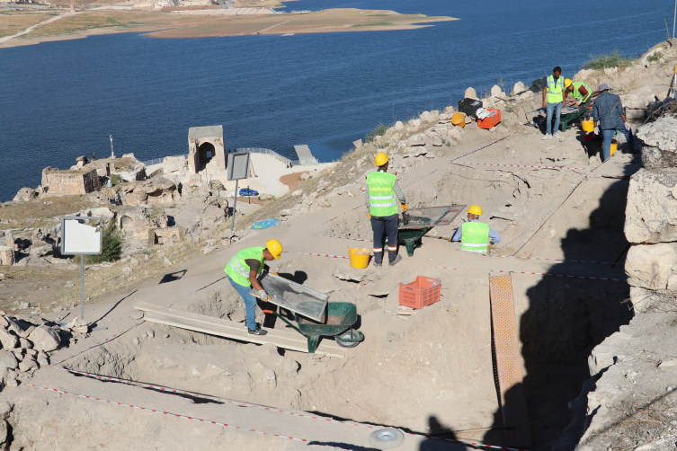 Hasankeyf'teki kazılarda 1600 yıllık askeri yapının kalıntılarına ulaşıldı