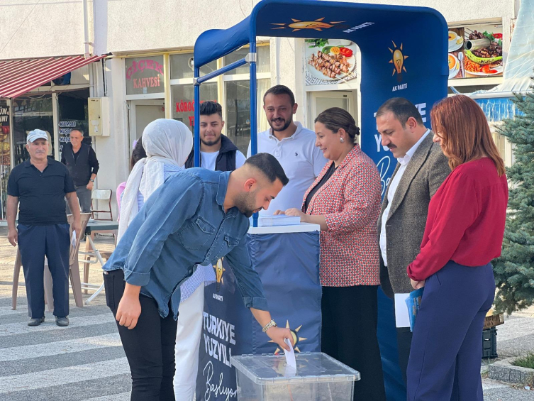 AK Parti'de ilçe kongreleri bugün başlıyor