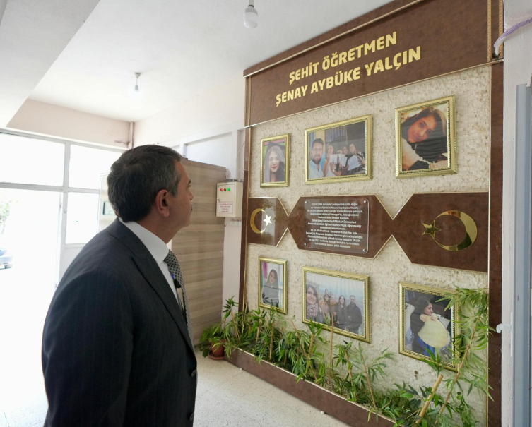 Bakan Tekin, köy okullarını ziyaret etti