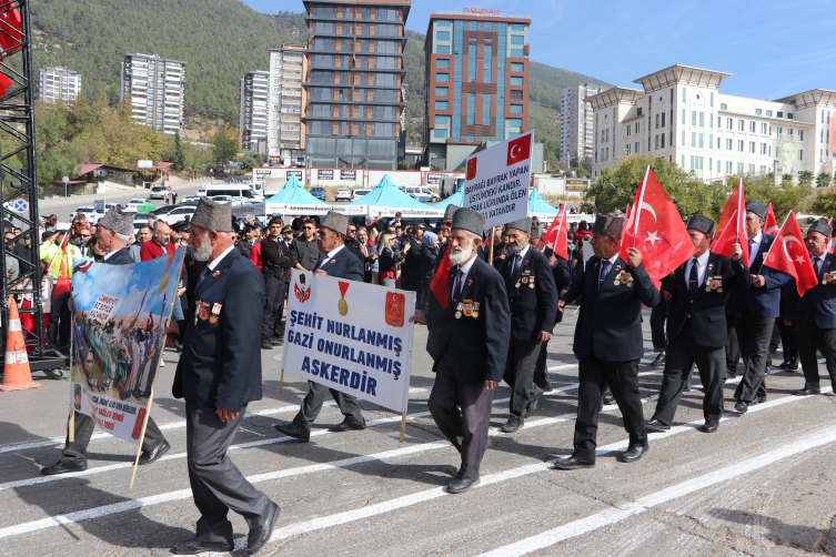 Cumhuriyet'in 101. yılı kutlanıyor