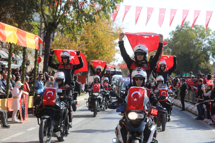 Cumhuriyet'in 101. yılı kutlanıyor