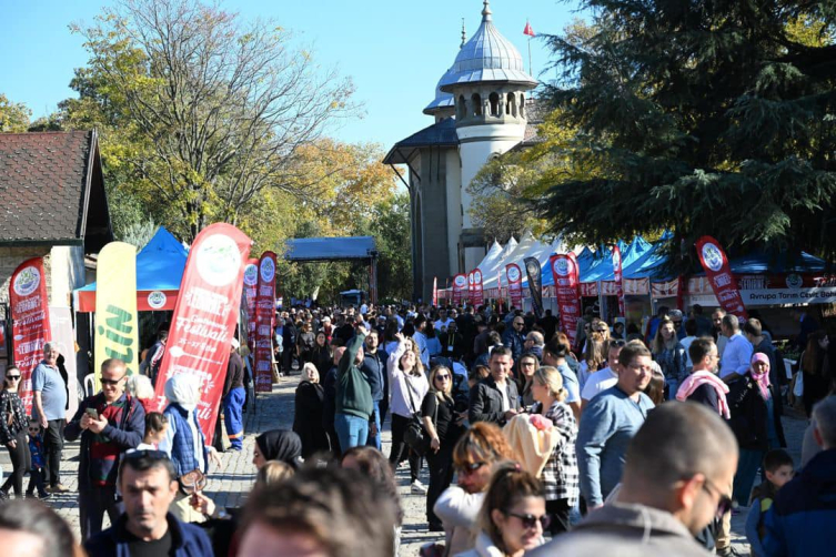 Edirne'deki gastronomi festivalini 28 bin kişi ziyaret etti