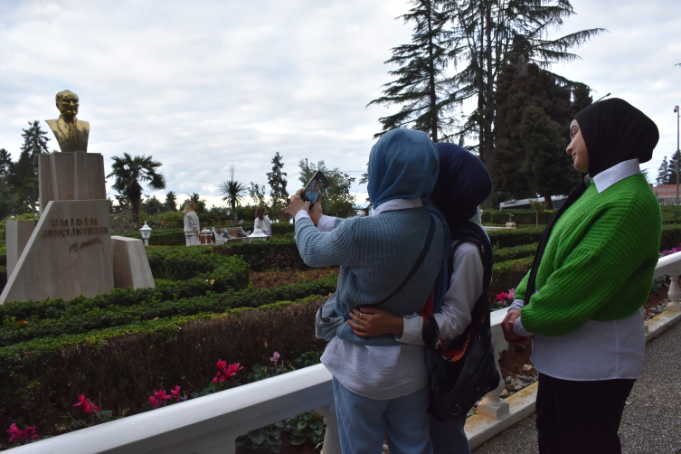 Atatürk Köşkü'ne ziyaretçi akını