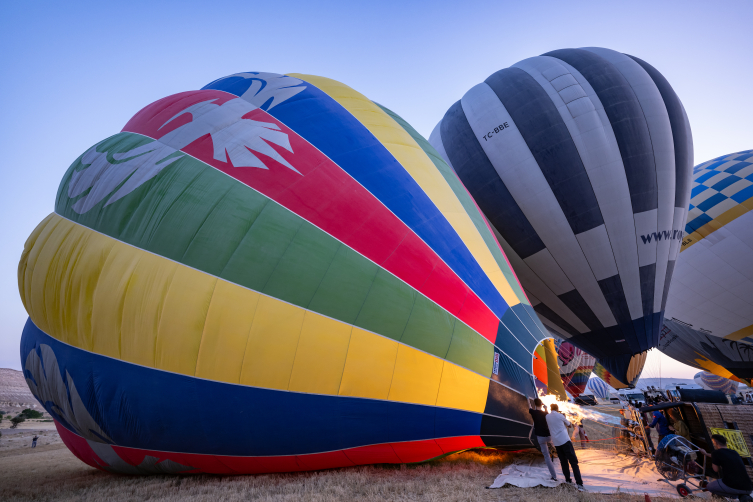 Balon pilotlarının zorlu mesaisi