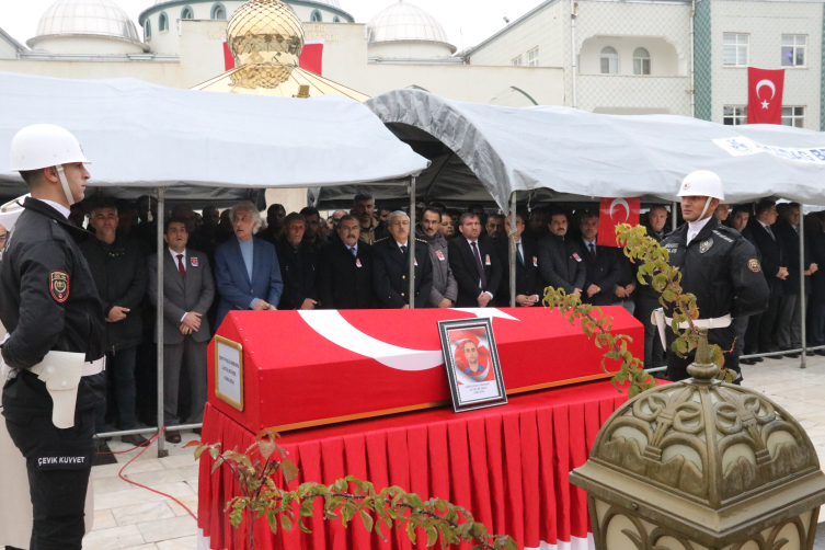 Şehit polis memuru Beykoz son yolculuğuna uğurlandı