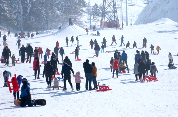 Palandöken'de kış sezonunda 500 bin turist hedefi