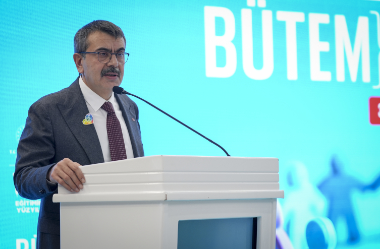 Bakan Tekin: Özel gereksinimli öğrencilerimiz bize emanettir