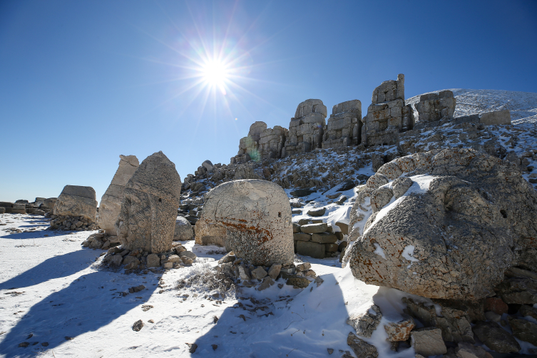 Nemrut Dağı'na turist ilgisi yoğun