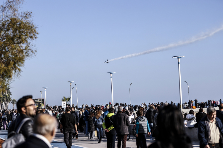 SOLOTÜRK, Mersin'de gökyüzünü süsledi