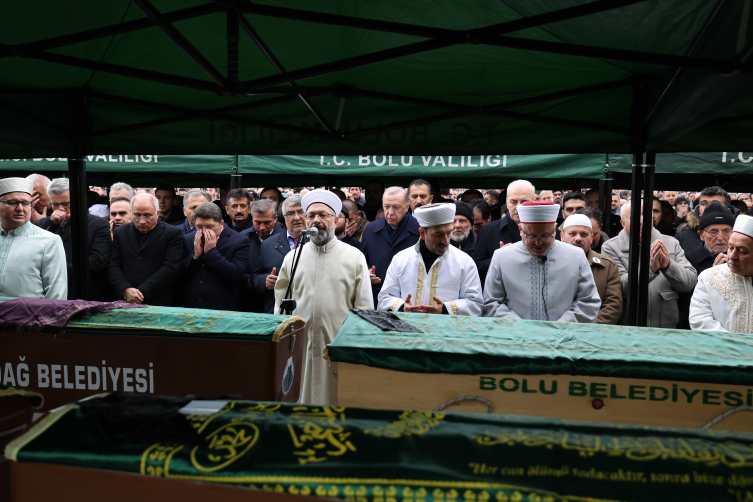 Bolu'daki faciada hayatını kaybedenler son yolculuklarına uğurlanıyor