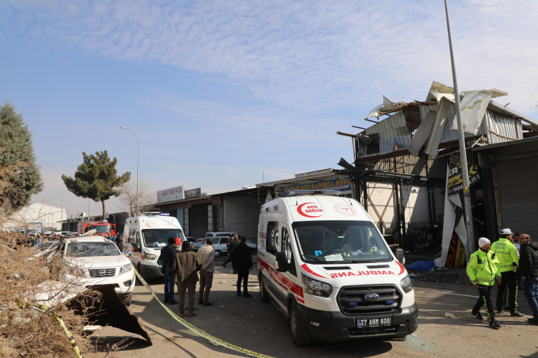 Gaziantep'te yakıt tankeri patladı: 2 ölü, 2 yaralı