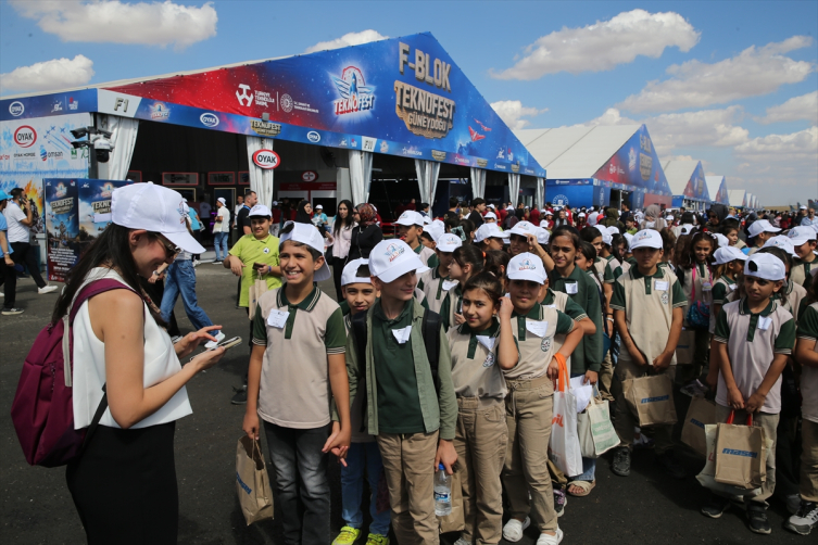 TEKNOFEST Güneydoğu, çocuklara teknoloji ve havacılıkta ilham oldu
