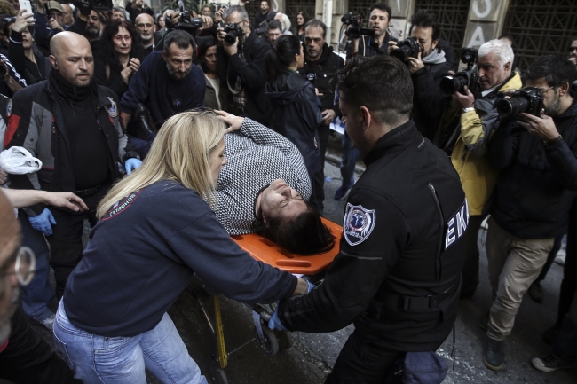 Yunanistan'da 'haciz' protestosunda arbede