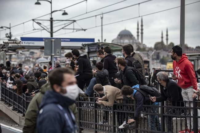 Galata Köprüsü'nde Formula 1 rüzgarı esti