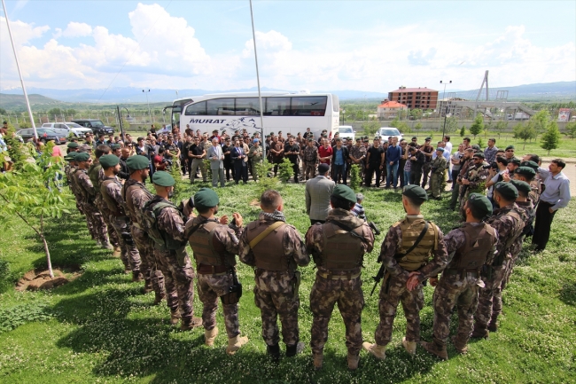 Dualarla uğurlanan PÖH’ler birliklerine döndü