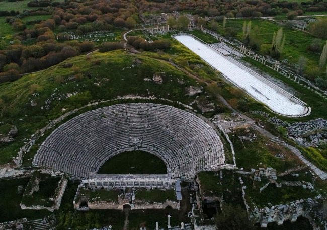 Afrodisyas Antik Kenti rekor ziyaretçi bekliyor