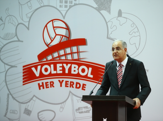 “Voleybol Her Yerde” projesinde imzalar atıldı