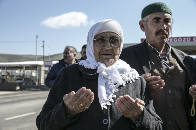 Türkiye Mehmetçik için tek yürek