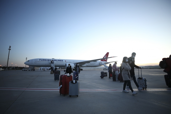 59 ülkeden Türk vatandaşları yurda getiriliyor