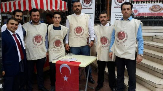 Maltepe'de aşure ikramları yapıldı