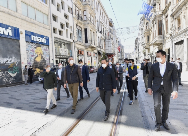 Bakan Ersoy, "Beyoğlu Kültür Yolu" çalışmalarını inceledi