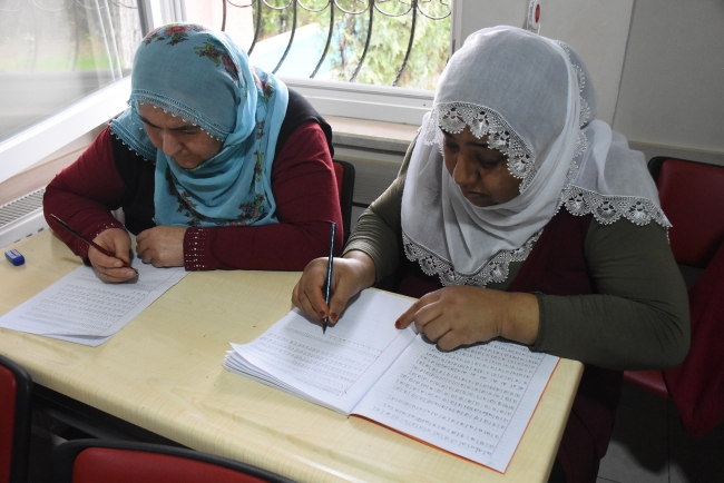 Okuryazarlık seferberliğine yurdun dört bir yanından destek