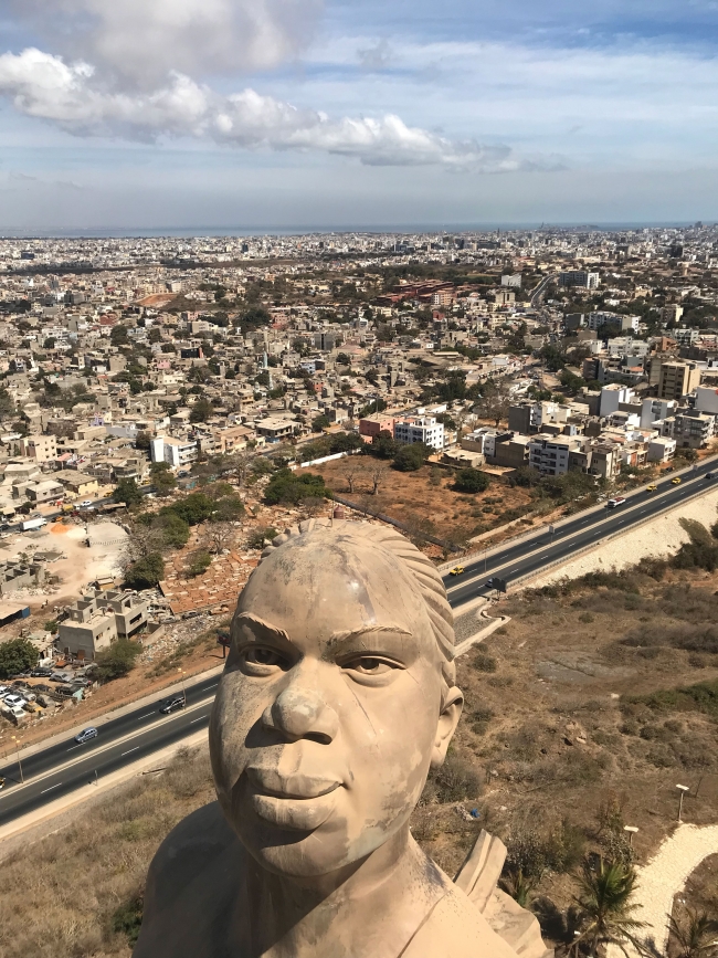 Batı sömürüsüne karşı Afrika bağımsızlığının sembolü: Rönesans Anıtı