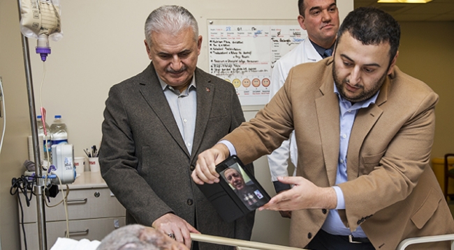 Başbakan Yıldırım, 15 Temmuz gazisini ziyaret etti