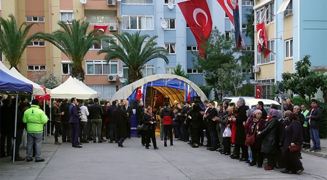 Başbakan Yıldırım'dan şehit ailesine taziye ziyareti