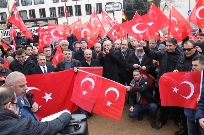 Gurbetçilerden 'Zeytin Dalı Harekatı'na büyük destek