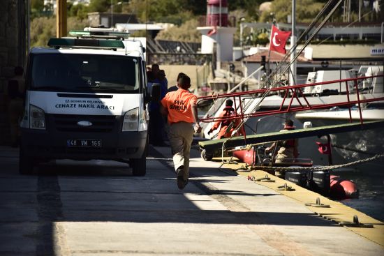 Bodrum'da lastik bot battı: 4 ölü