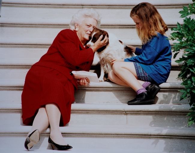 Eski ABD Başkanı George H. W. Bush'un eşi hayatını kaybetti