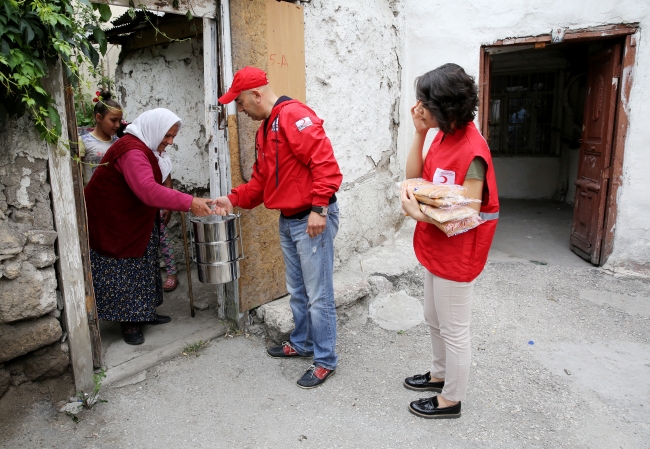 Kızılay ramazanda 30 ülkede 10 milyon insana ulaşmayı hedefliyor