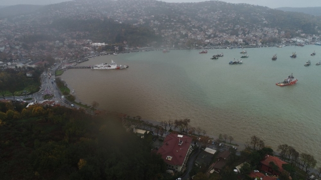 İstanbul'da şiddetli fırtına etkili oluyor