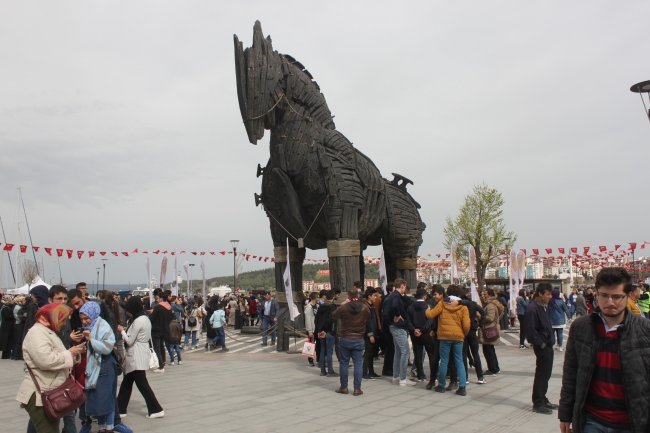 18 Mart Şehitleri Anma Günü için tüm yurtta etkinlikler yapıldı