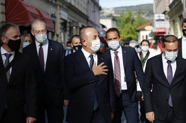 Bakan Çavuşoğlu Bosna-Hersek'te temaslarda bulundu