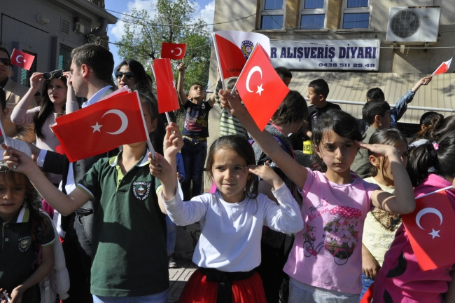 Çukurca'da Polis Haftası etkinliğinde mehteran coşkusu