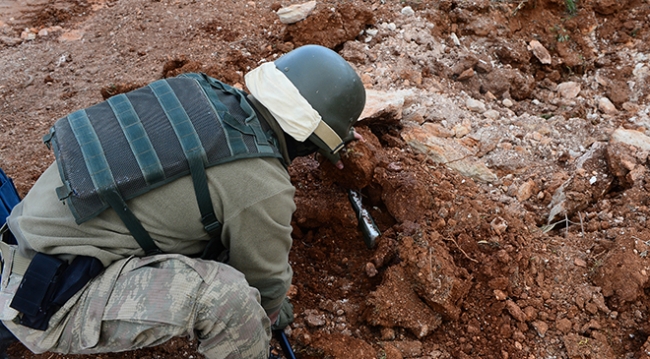 Burseya Dağı patlayıcılardan arındırılıyor