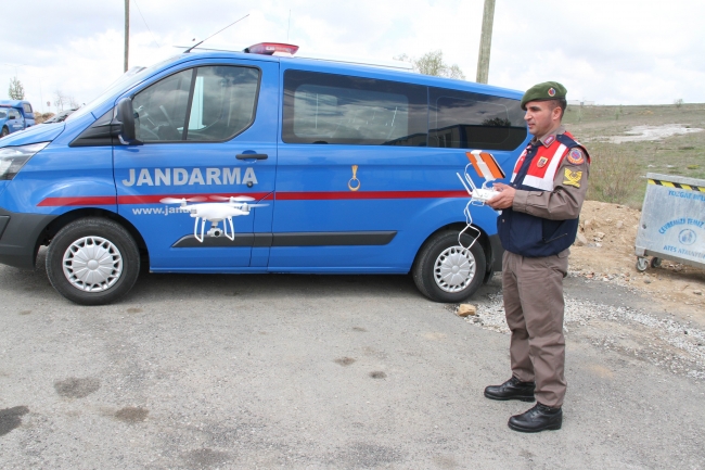 Jandarma 'drone' takibiyle suçlulara göz açtırmıyor