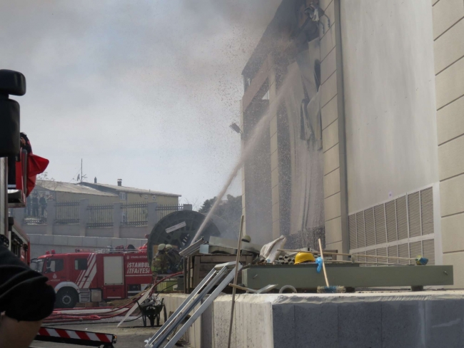 İstanbul'da trafo yangını