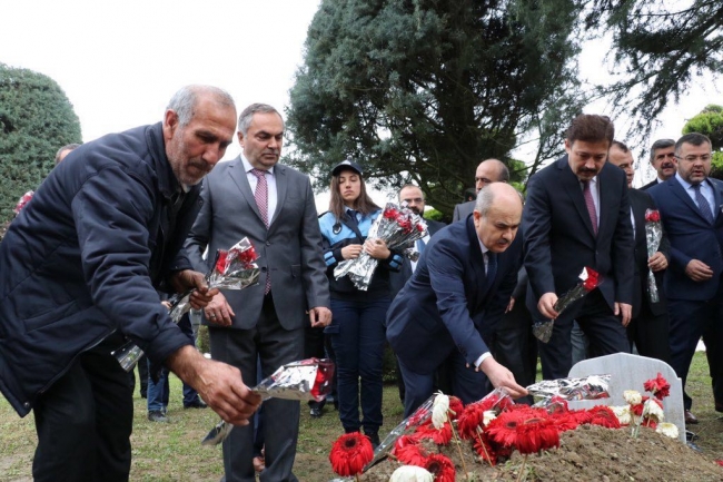 18 Mart Şehitleri Anma Günü için tüm yurtta etkinlikler yapıldı