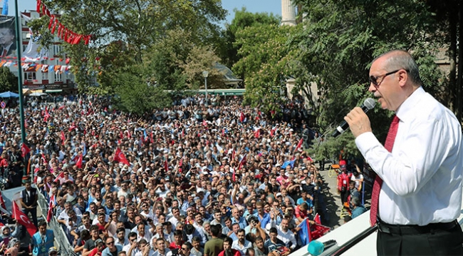 Cumhurbaşkanı Erdoğan: Batı'nın ekonomik tehdidi bizi sindiremez