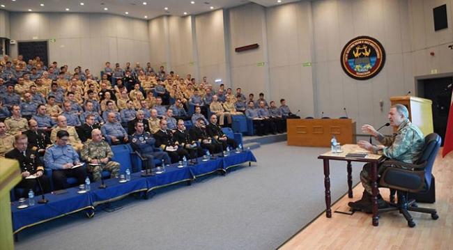 "Ege ve Akdeniz'de bir oldubittiye izin verilmeyecek."