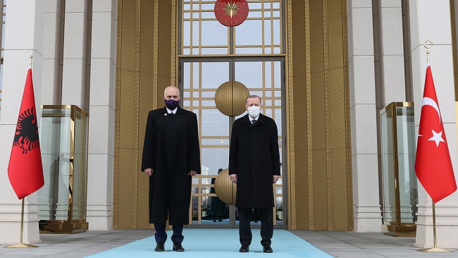 Cumhurbaşkanı Recep Tayyip Erdoğan ve Arnavutluk Başbakanı Edi Rama, Ocak 2021’de başkent Ankara’da bir araya geldi. Fotoğraf: AA