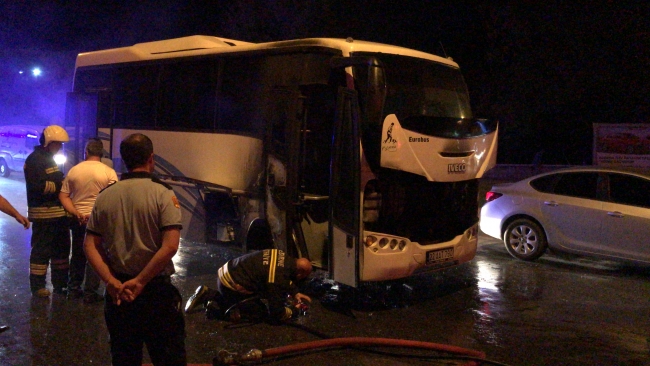 Edirne'de seyir halindeki minibüste yangın